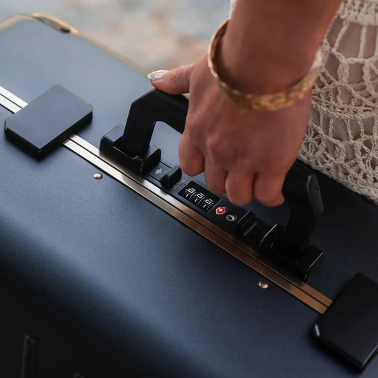 Atlantic Navy/Brushed Gold | Carry-On Closet Plus