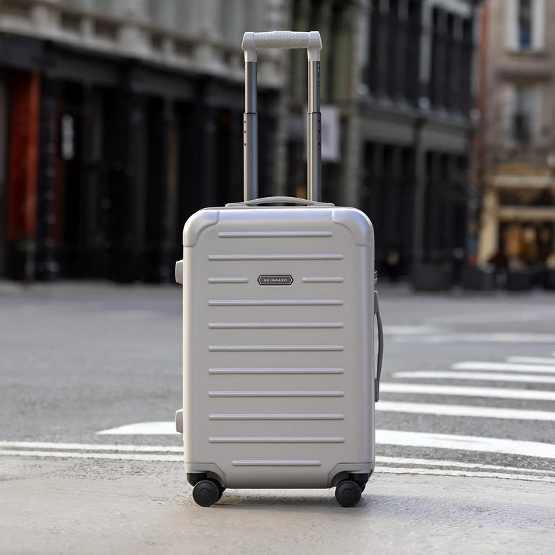 Carry-On Closet Lite – Solgaard